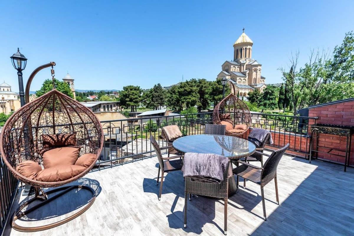 3Br Apt W Huge Terrace & Magnificent Views Tbiliszi Kültér fotó