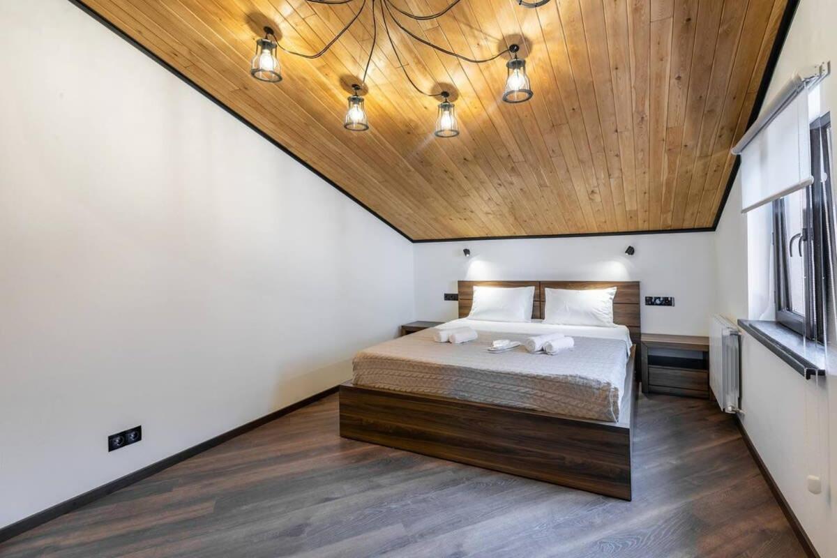3Br Apt W Huge Terrace & Magnificent Views Tbiliszi Kültér fotó