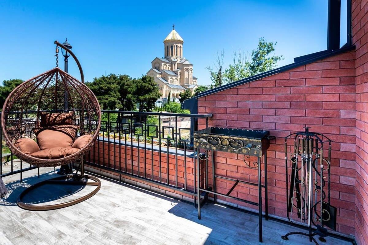 3Br Apt W Huge Terrace & Magnificent Views Tbiliszi Kültér fotó