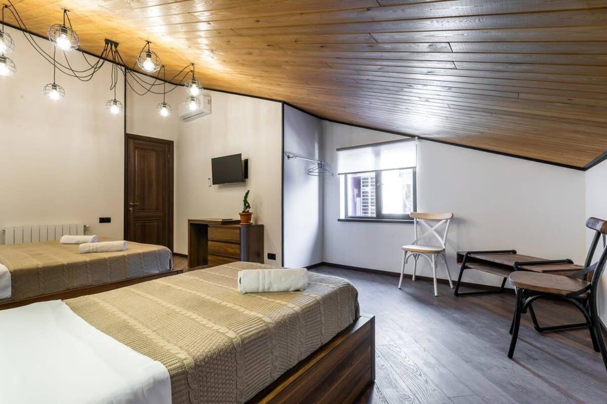 3Br Apt W Huge Terrace & Magnificent Views Tbiliszi Kültér fotó